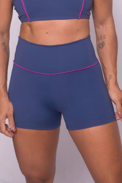 Short Vanessa Azul marinho com detalhe uva