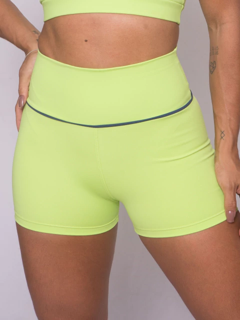Short Vanessa Verde citrus com detalhe Azul marinho