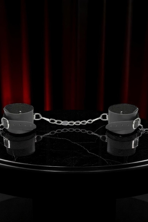 Tornozeleira Com Corrente Dominatrix