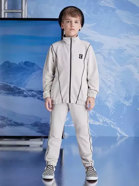 CONJUNTO DE MOLETOM BEGE