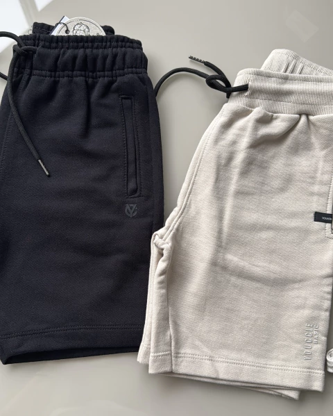 BERMUDA DE MOLETOM COM CADARÇO