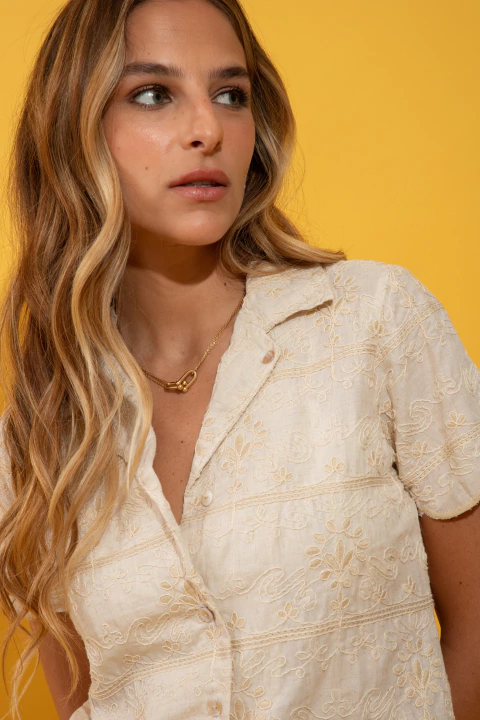 Camisa Cropped Bordada - comprar online