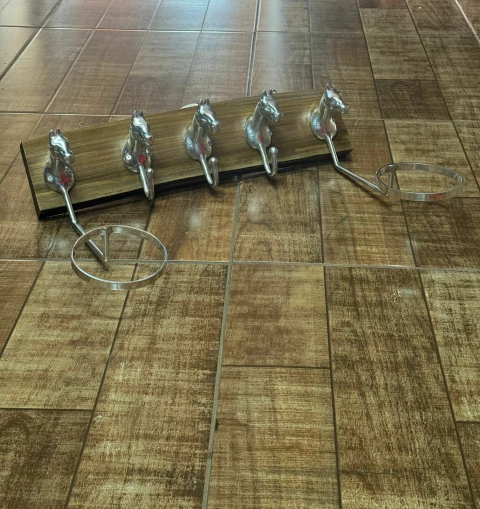 Suporte Chapéu Duplo PREMIUM M7