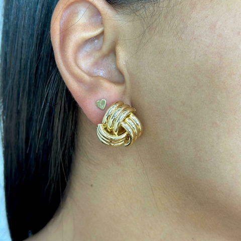 Brinco Ninho Entrelaçado - Dourado, com garantia - comprar online