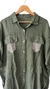 Camisa lino verde con botones y detalles de strass - comprar online