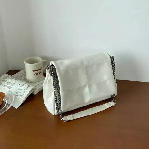 Bolsa feminina de grande capacidade para pendulares, sacola de corrente elegante e de alta qualidade, axilas de ombro único, nova, primavera e verão 2024