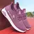 Sapatos de caminhada respirável casual para mulheres, sapatilhas de malha, sapatilhas vulcanizadas, calçado feminino roxo, moda, 2024