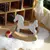 Mini cavalo de madeira brinquedo modelo boneca acessórios decorativos simples pequeno cavalo de madeira balanço casa de bonecas ornamentos decoração para casa - Wolf Games