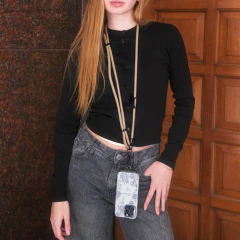 Strap Case Nude en internet