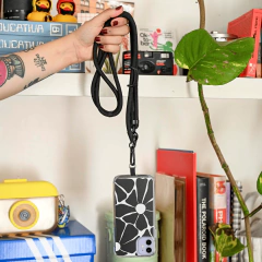 Pack Black Statement: Funda Margaritas Negras + Strap Case Full Black - comprar online