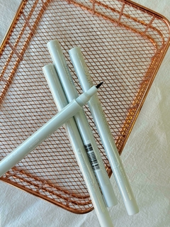 DELINEADOR EN FIBRA WATERPROOF - tienda online