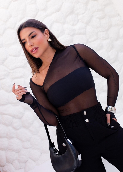 BODY TULE COM TOP