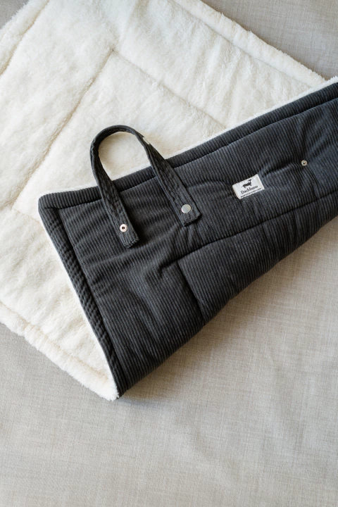 Pillow Atenea Gris Oscuro - comprar online
