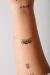 Pulseira iniciais redondas penduradas