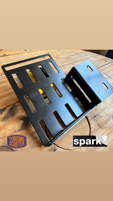 Soporte SPARK*, bidón nafta/botella de aceite, DERECHA, abertura para Vespa - comprar online