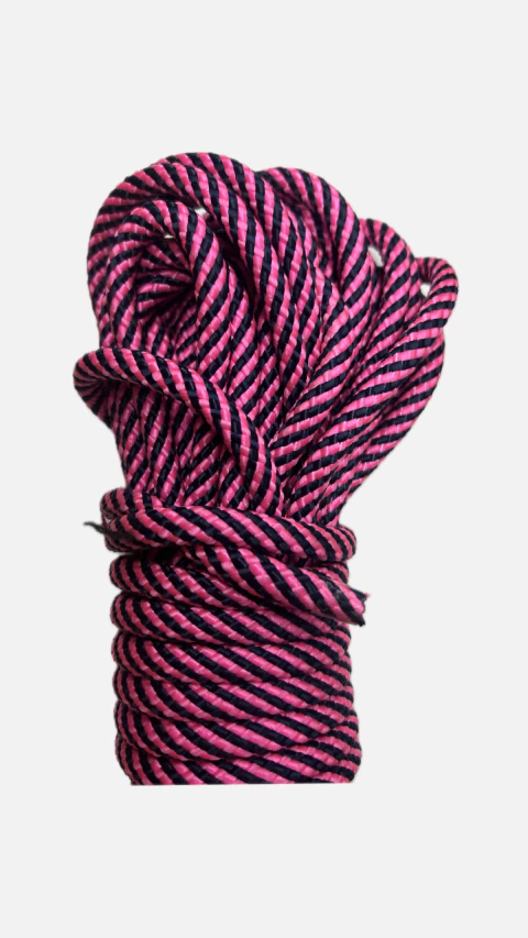 CORDA DE POLIPROPILENO 8MM ROSA COM PRETO EM ZIG ZAG (O METRO)
