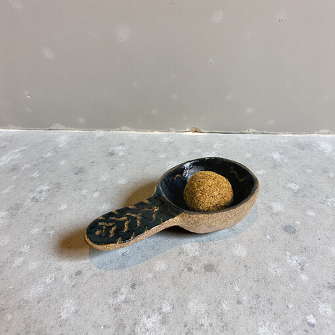 INCENSÁRIO BOMBITA CERÂMICA