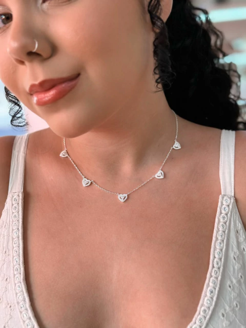 Colar Coração Cravejado - comprar online