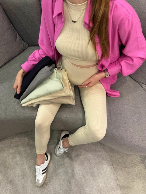 Conjunto Feminino Canelado de Toque Macio Creme