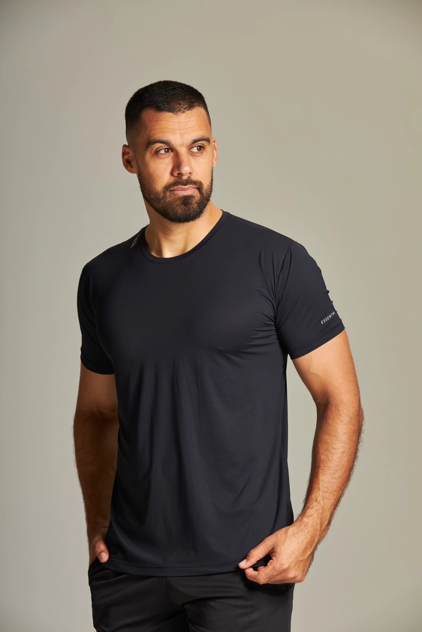 Camisa ESSENTIAL Performance Manga Curta Masculina Black Edition