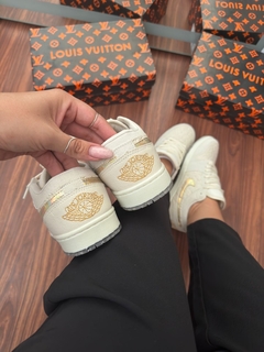 Jordan x LV Off Dourado - comprar online
