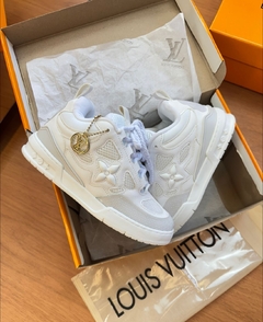Imagem do LV Skate Branco/Cinza