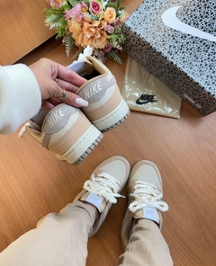 Dunk Low Pro Prime Nude/Cinza na internet