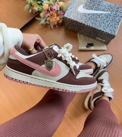 Imagem do Dunk Low Pro Prime Café/Rosê