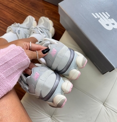 NB 9060 Cinza Solado Rosa na internet