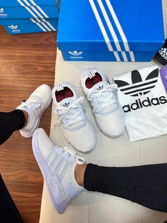 NMD Branco na internet