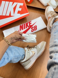 Dunk Low Pro Off/cobre na internet