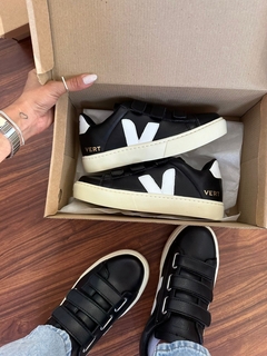 V Velcro Preto/Branco - comprar online