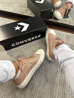 Imagem do All Star Tradicional Luxo Brilho Rosê