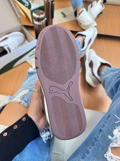 Fenty Branco/Cacau na internet