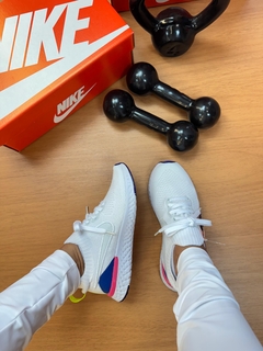 Epic React Branco/Colors - Gabi Soares Calçados