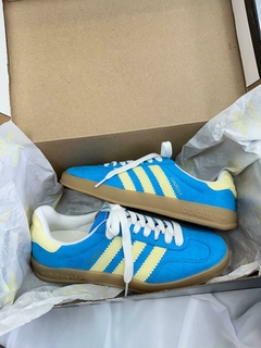 Gazelle Azul na internet