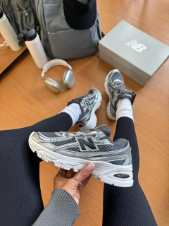 NB 740 Grafite - Gabi Soares Calçados