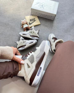 Air jordan 4 Off/Cafe na internet