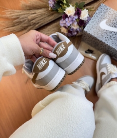 Dunk Low Pro Prime Cinza/Cacau - Gabi Soares Calçados