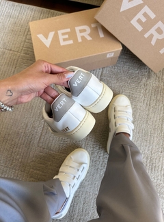 V Velcro Branco/Cinza - comprar online