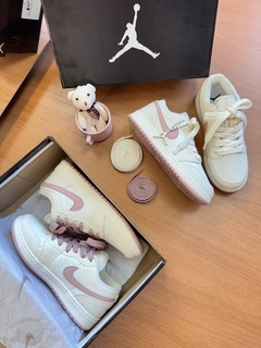 Jordan 23 Linha Luxo Marfim/Rosê - comprar online