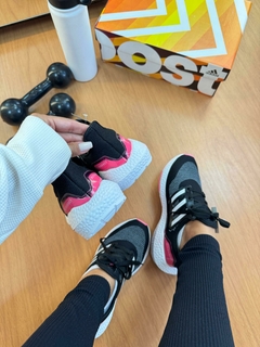 Ultra Boost Preto Collors - loja online