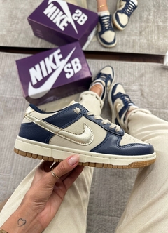 Dunk Low Pro Marinho/Ouro - comprar online