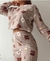 Pijama de plush estampado en internet