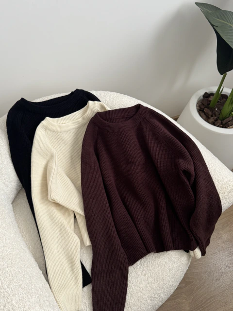 Sweater Crop