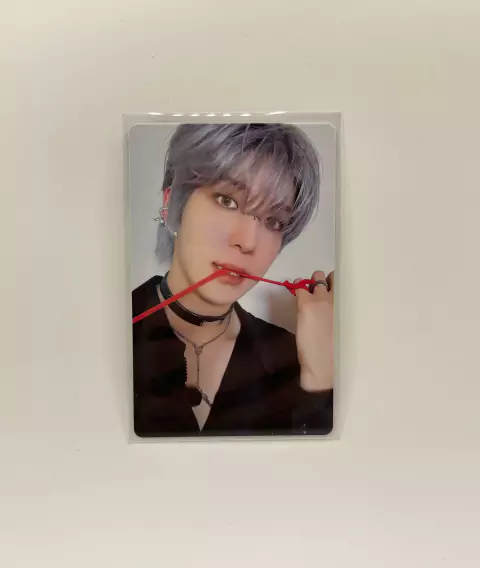 ATEEZ - GOLDEN HOUR: PART. 2 [WALMART EXCLUSIVE PHOTOCARD - YUNHO]
