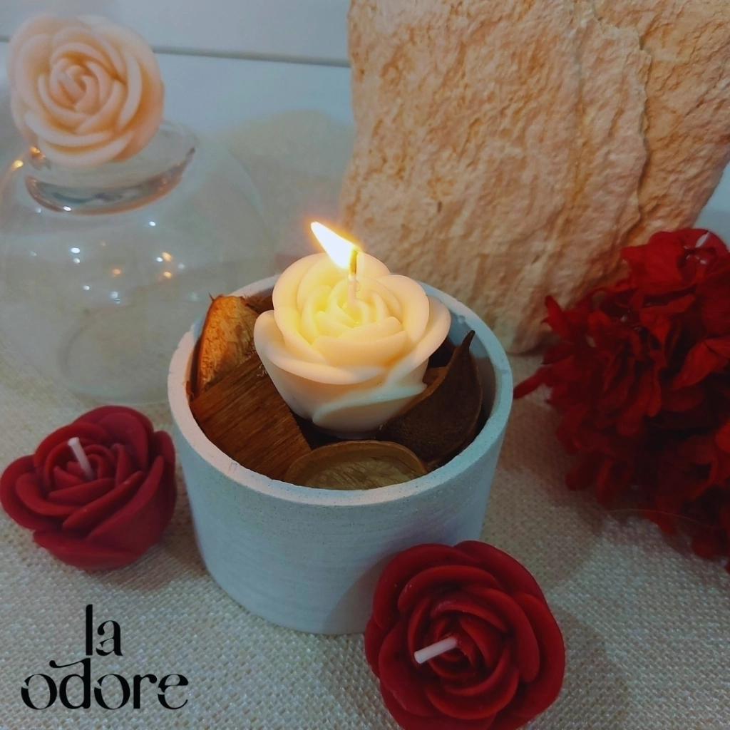 Kit 3 Mini Velas Aromáticas em formato de Rosas - La Odore