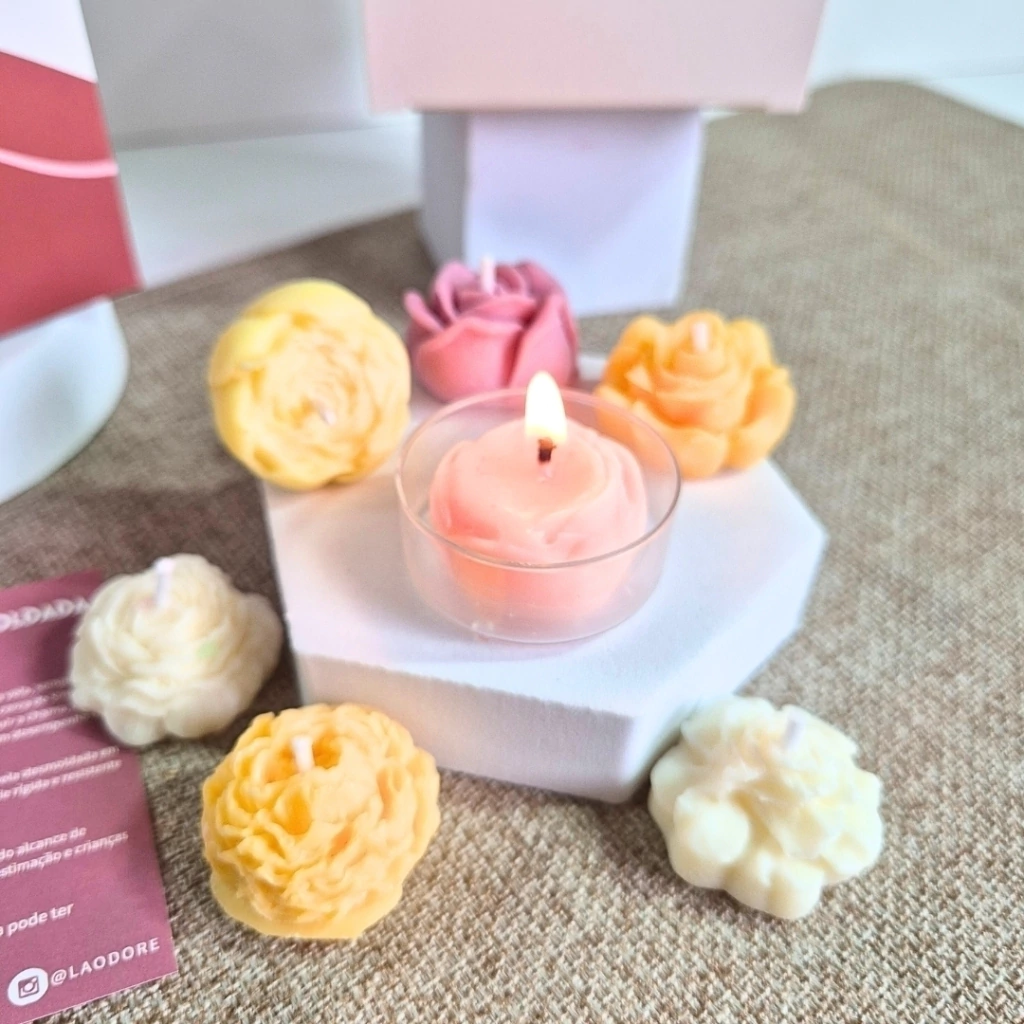 Kit 7 Mini Velas Aromáticas em formato de Flor - La Odore