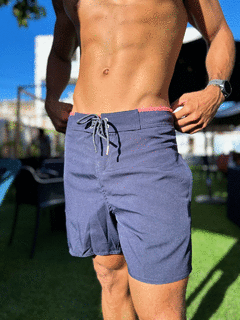 BOARDSHORT MALIBU AZUL MARINHO COM ROSA