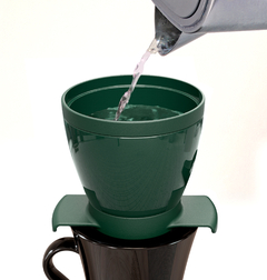 COADOR DE CAFÉ COM FILTRO PERMANENTE MONO VERDE - Omot - Bem vindos!